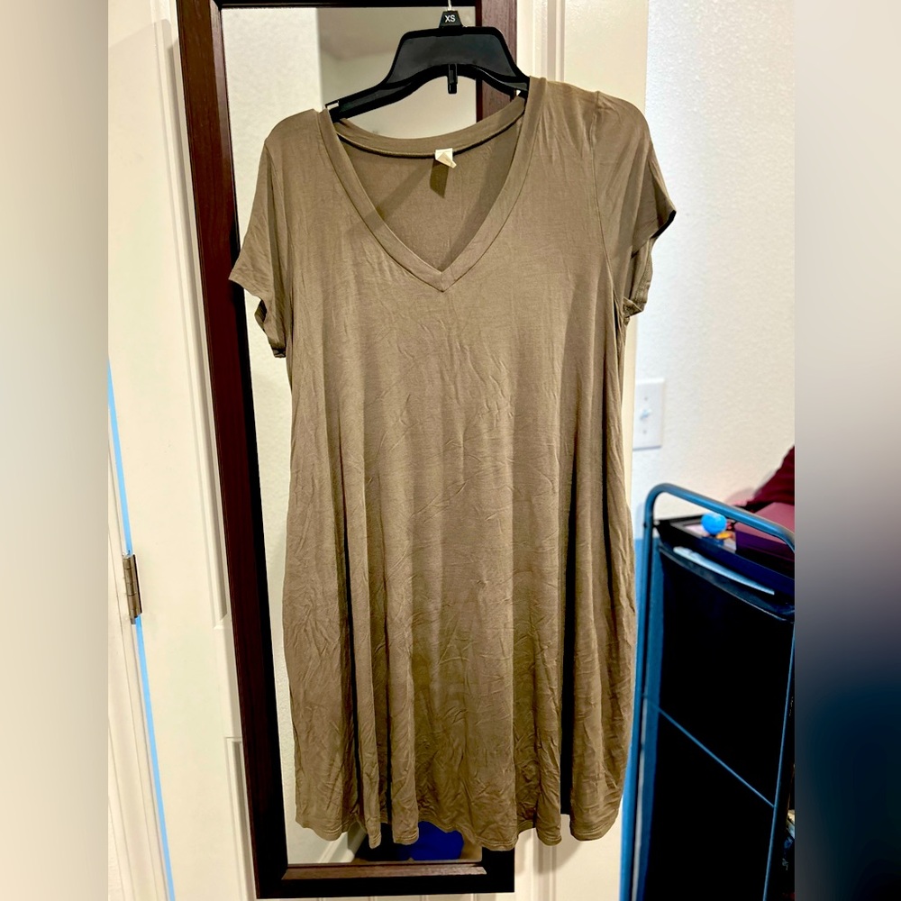 Women’s dress